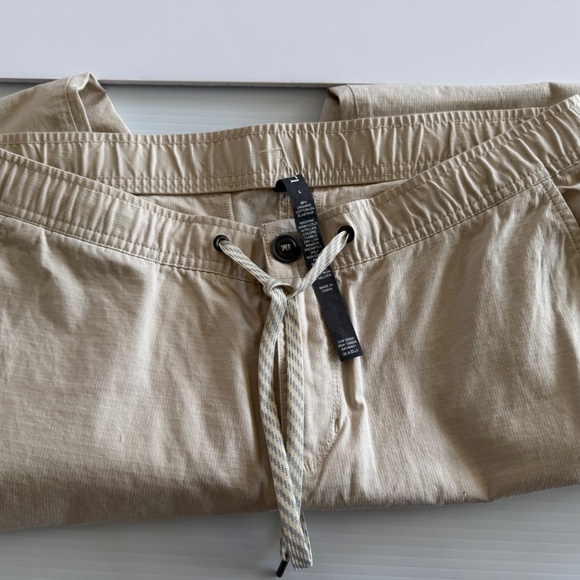 Vuori Women's Ripstop Pant  SZ Large NWOT - Picture 5 of 8